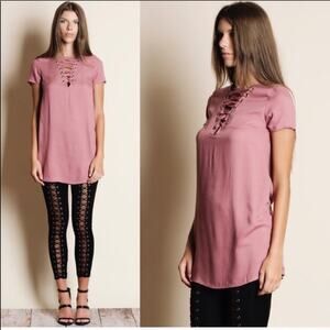 Mind Code Lace Up Front Short Sleeve Tunic Size Small